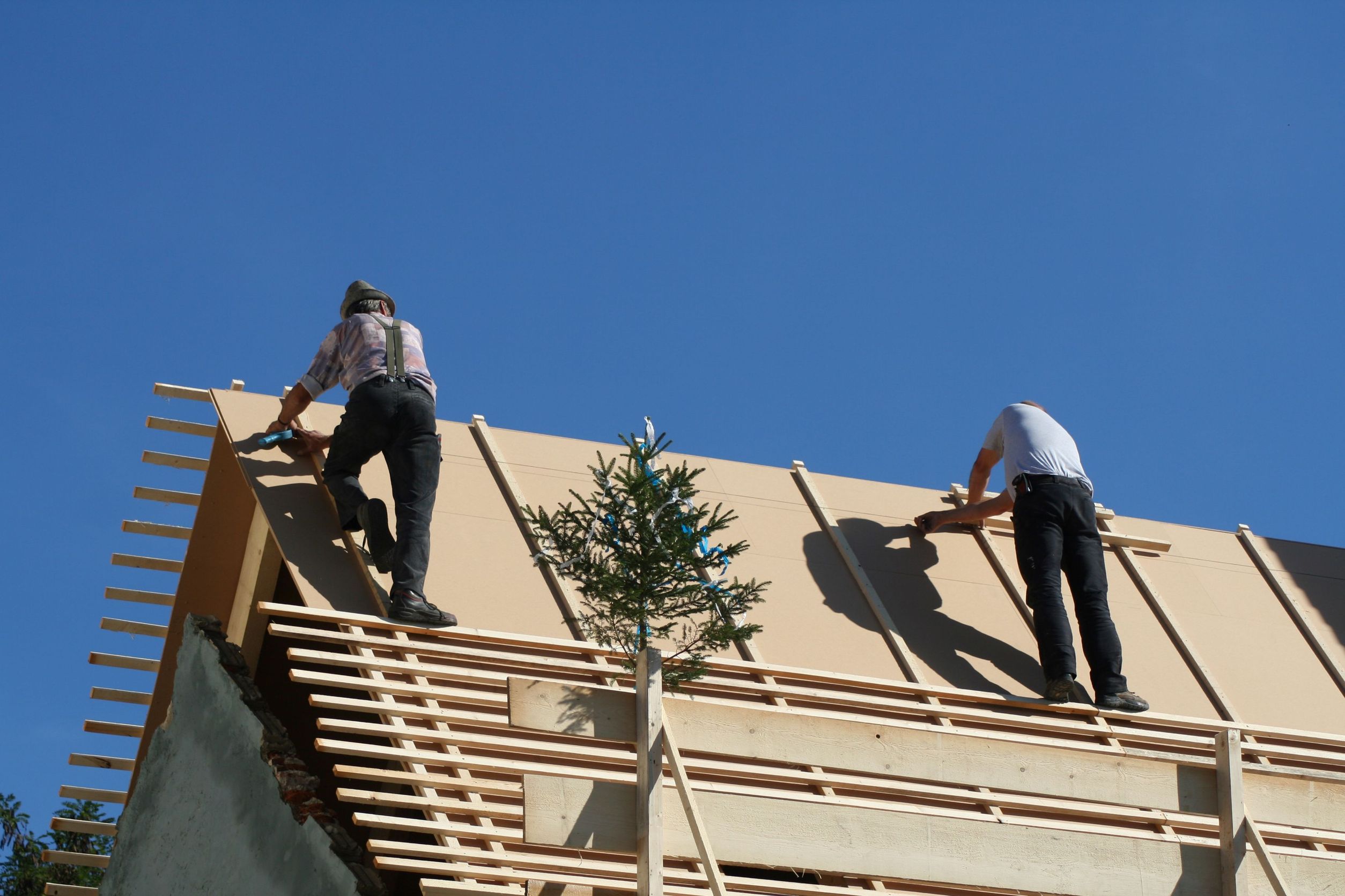 Finding The Best Eugene Roof Maintenance, Repair and Replacement Services