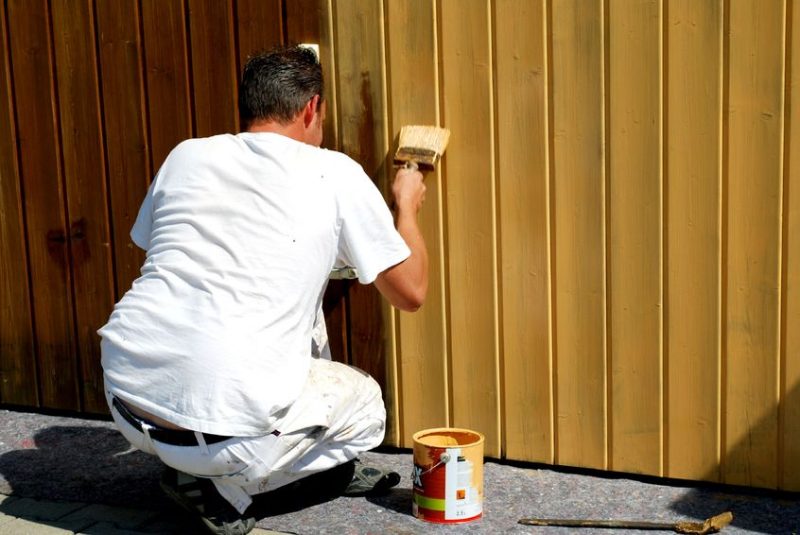 Always Rely On Professionals For Garage Door Installation