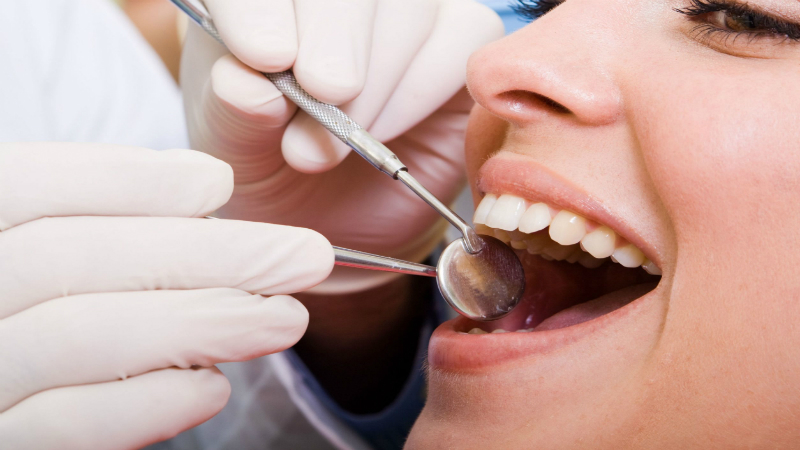 What does a family cosmetic dentist do?