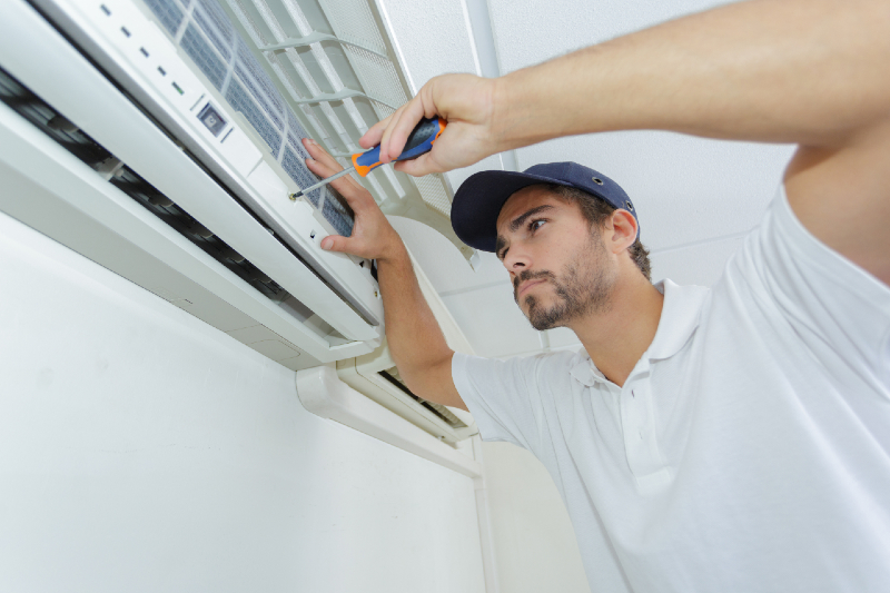 How to Keep Out-of-Pocket Costs Low for Chicago Air Conditioner Repair