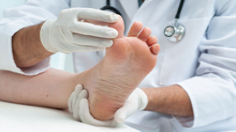 Podiatrists in Racine WI to Treat Complications for Plantar Fasciitis